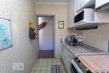 Apartamento à venda com 74m², 2 quartos e 1 vaga Apartamento à venda com 74m², 2 quartos e 1 vagaCozinha