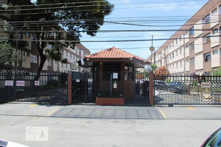 Apartamento à venda com 74m², 2 quartos e 1 vaga Apartamento à venda com 74m², 2 quartos e 1 vagaFachada