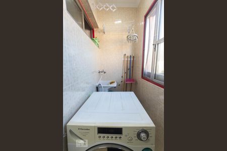 Apartamento à venda com 74m², 2 quartos e 1 vaga Apartamento à venda com 74m², 2 quartos e 1 vagaÁrea de Serviço