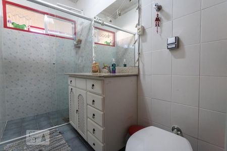 Apartamento à venda com 74m², 2 quartos e 1 vaga Apartamento à venda com 74m², 2 quartos e 1 vagaBanheiro