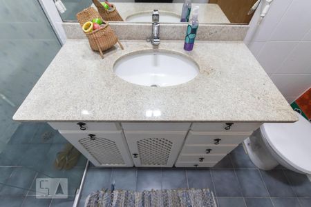 Apartamento à venda com 74m², 2 quartos e 1 vaga Apartamento à venda com 74m², 2 quartos e 1 vagaCozinha