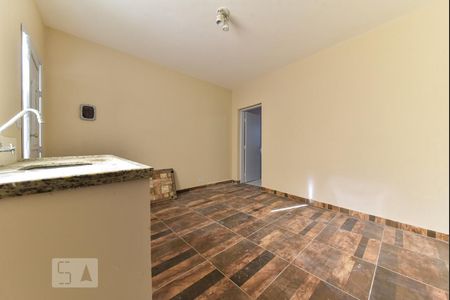 Casa para alugar com 37m², 1 quarto e sem vaga Casa para alugar com 37m², 1 quarto e sem vagaCozinha