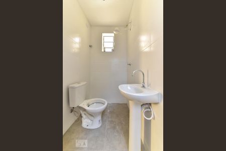 Banheiro de casa para alugar com 1 quarto, 37m² em Conceição, Diadema