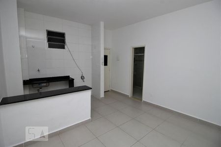 Quarto de kitnet/studio para alugar com 1 quarto, 30m² em Centro, Rio de Janeiro