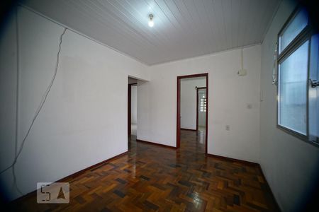 Sala de casa à venda com 2 quartos, 173m² em Olaria, Canoas