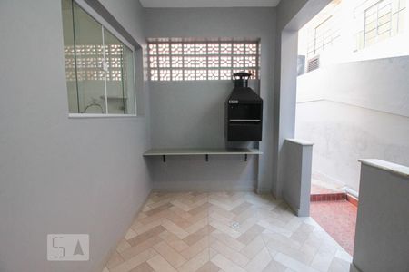 Casa à venda com 130m², 2 quartos e 2 vagasarea gourmet