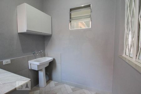 Casa à venda com 130m², 2 quartos e 2 vagasarea de serviço