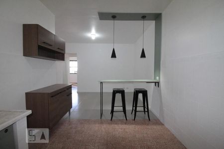 Casa à venda com 130m², 2 quartos e 2 vagascozinha