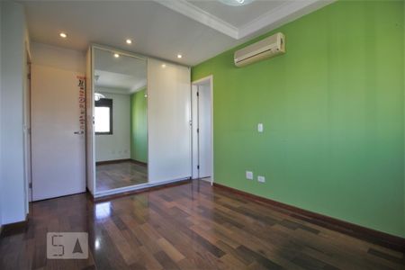 Apartamento à venda com 220m², 3 quartos e 4 vagas Apartamento à venda com 220m², 3 quartos e 4 vagasSuíte 1