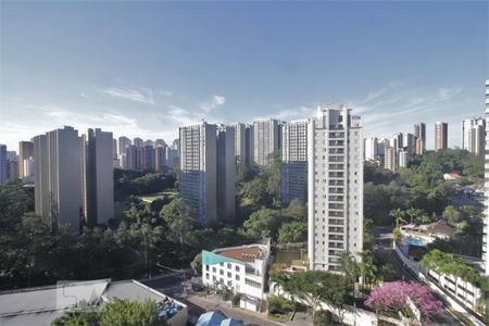 Apartamento à venda com 220m², 3 quartos e 4 vagas Apartamento à venda com 220m², 3 quartos e 4 vagasVista da suíte 1