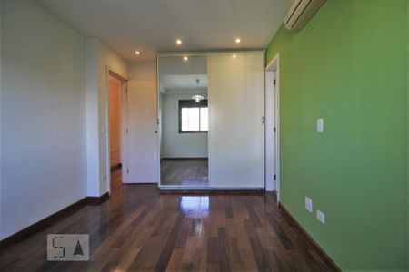 Apartamento à venda com 220m², 3 quartos e 4 vagas Apartamento à venda com 220m², 3 quartos e 4 vagasSuíte 1