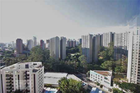 Apartamento à venda com 220m², 3 quartos e 4 vagas Apartamento à venda com 220m², 3 quartos e 4 vagasVista da varanda