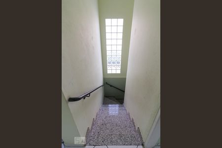 Casa à venda com 150m², 3 quartos e 2 vagasEscadas
