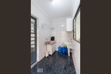 Casa à venda com 150m², 3 quartos e 2 vagasÁrea de serviço