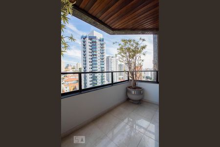 Varanda da sala de apartamento à venda com 3 quartos, 200m² em Vila Mariana, São Paulo