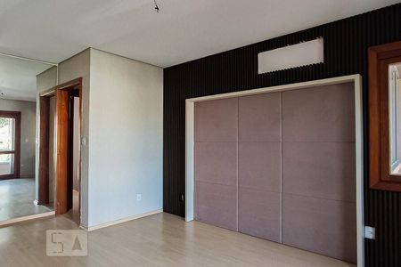 Casa à venda com 324m², 5 quartos e 4 vagas Casa à venda com 324m², 5 quartos e 4 vagasSuíte master