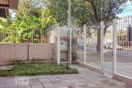 Casa à venda com 324m², 5 quartos e 4 vagas Casa à venda com 324m², 5 quartos e 4 vagasEntrada