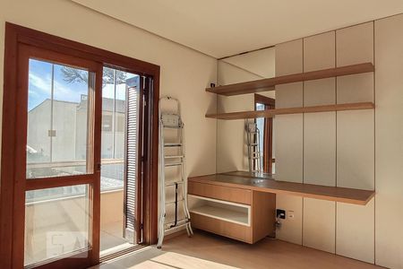 Casa à venda com 324m², 5 quartos e 4 vagas Casa à venda com 324m², 5 quartos e 4 vagasQuarto 2