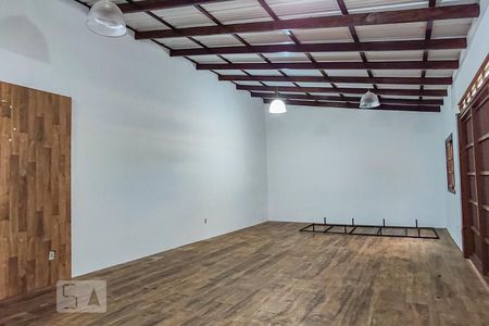 Casa à venda com 324m², 5 quartos e 4 vagas Casa à venda com 324m², 5 quartos e 4 vagasGalpão