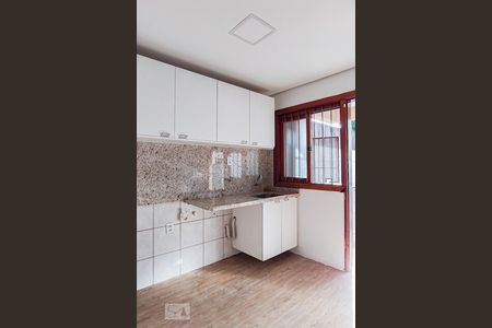 Casa à venda com 324m², 5 quartos e 4 vagas Casa à venda com 324m², 5 quartos e 4 vagasÁrea de Serviço