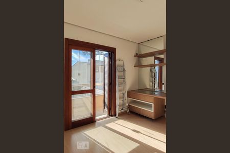 Casa à venda com 324m², 5 quartos e 4 vagas Casa à venda com 324m², 5 quartos e 4 vagasQuarto 2