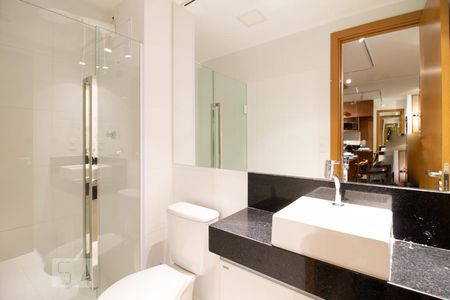 Banheiro de kitnet/studio à venda com 1 quarto, 38m² em Centro, Guarulhos