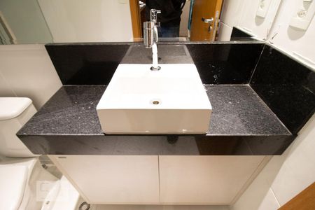 Detalhe banheiro de kitnet/studio à venda com 1 quarto, 38m² em Centro, Guarulhos