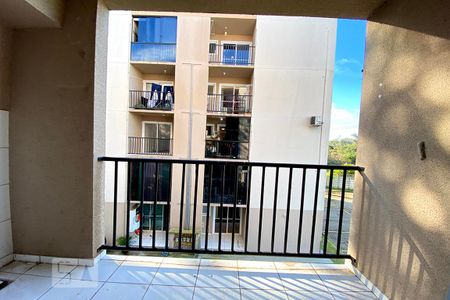 Apartamento à venda com 63m², 2 quartos e 1 vaga Apartamento à venda com 63m², 2 quartos e 1 vagaSacada e área de serviço
