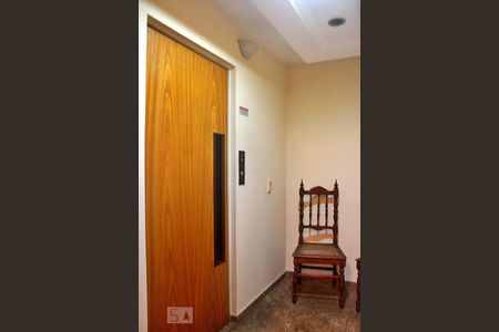 Apartamento à venda com 276m², 4 quartos e 3 vagasHall Social