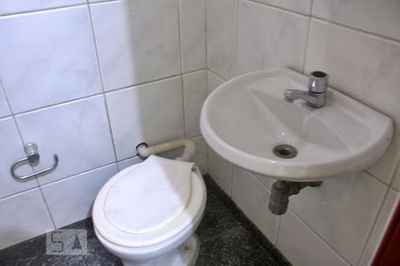 Apartamento à venda com 276m², 4 quartos e 3 vagasBanheiro de Serviço