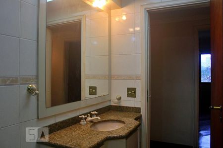 Apartamento à venda com 276m², 4 quartos e 3 vagasBanheiro 2