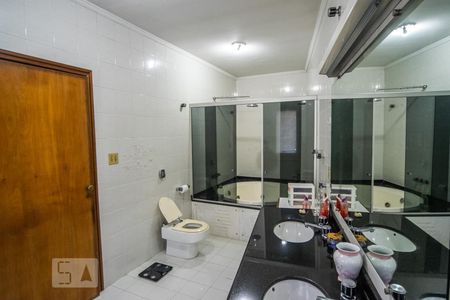 Casa à venda com 775m², 4 quartos e 3 vagasSuíte 1