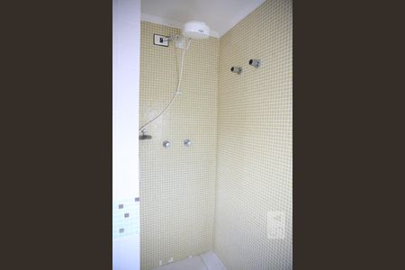 Apartamento à venda com 71m², 2 quartos e 2 vagasBanheiro Quarto Suíte