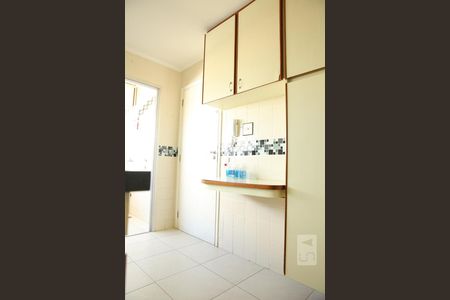 Apartamento à venda com 71m², 2 quartos e 2 vagasCozinha