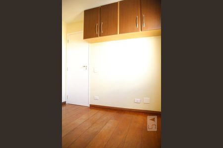 Apartamento à venda com 71m², 2 quartos e 2 vagasQuarto 2