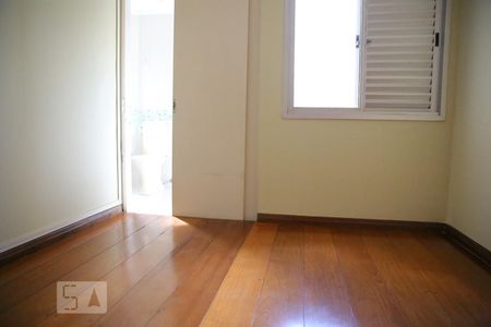 Apartamento à venda com 71m², 2 quartos e 2 vagasQuarto Suíte