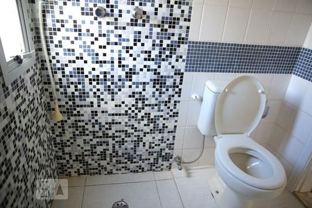 Apartamento à venda com 71m², 2 quartos e 2 vagasBanheiro 