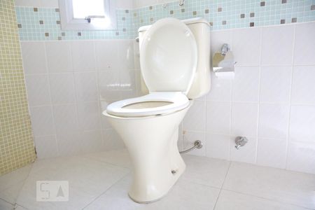 Apartamento à venda com 71m², 2 quartos e 2 vagasBanheiro Quarto Suíte