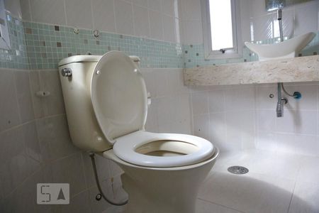 Apartamento à venda com 71m², 2 quartos e 2 vagasBanheiro Quarto Suíte