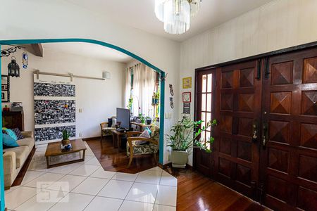 Sala de casa à venda com 3 quartos, 220m² em Icaraí, Niterói