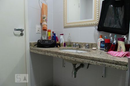 Apartamento à venda com 89m², 3 quartos e 1 vagaBanheiro da suíte