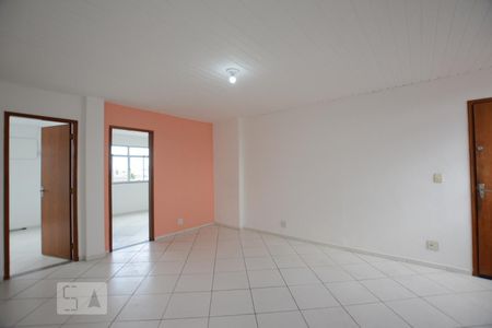 Sala de apartamento para alugar com 2 quartos, 75m² em Bonsucesso, Rio de Janeiro