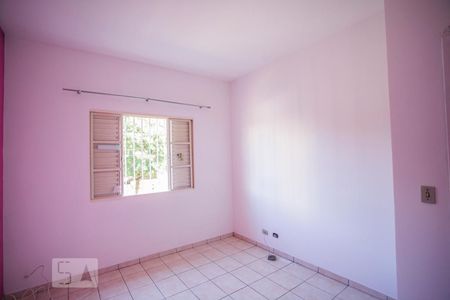 Casa para alugar com 75m², 3 quartos e 2 vagas Casa para alugar com 75m², 3 quartos e 2 vagasQuarto 3