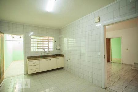 Casa para alugar com 75m², 3 quartos e 2 vagas Casa para alugar com 75m², 3 quartos e 2 vagasCozinha