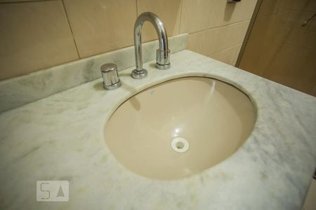 Casa para alugar com 75m², 3 quartos e 2 vagas Casa para alugar com 75m², 3 quartos e 2 vagasBanheiro 1