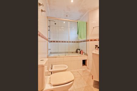 Apartamento à venda com 128m², 3 quartos e 2 vagasBanheiro da Suíte