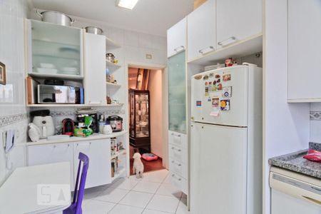 Apartamento à venda com 128m², 3 quartos e 2 vagasCozinha
