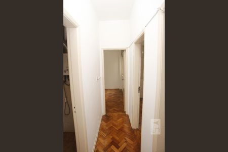 Corredor de apartamento para alugar com 2 quartos, 70m² em Tijuca, Rio de Janeiro
