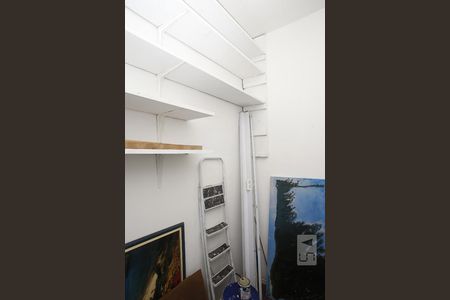 Apartamento para alugar com 70m², 2 quartos e sem vagaQuarto de Serviço