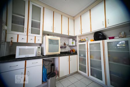 Casa à venda com 300m², 4 quartos e 2 vagasCozinha